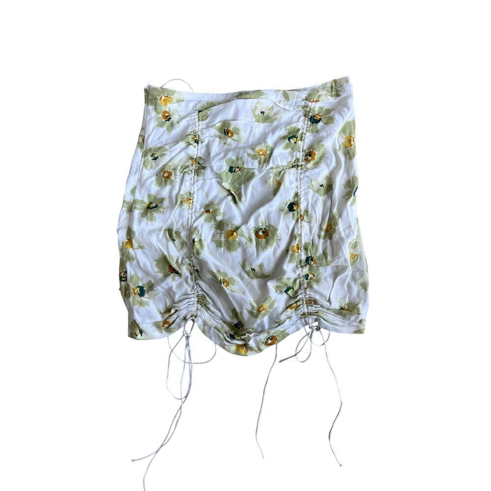 Verge Girl Floral Mini Skirt Size AU6/US2 - Picture 3 of 5